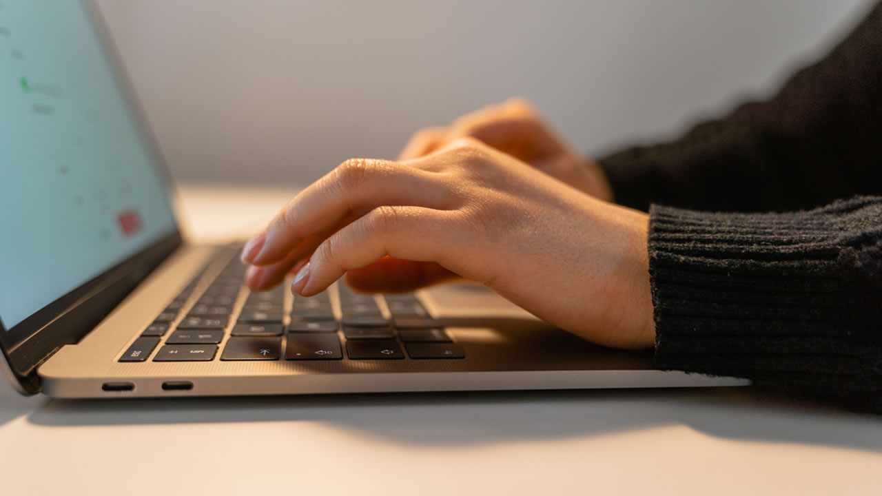 Mastering Compliance: What Are HOS Regulations and Why Do They Matter